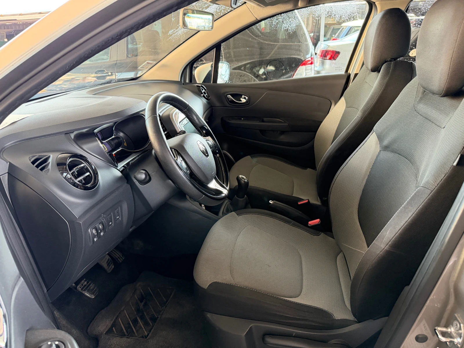 Renault Captur 1.5DCI 90h.p Euro5B NAVI, снимка 5 - Автомобили и джипове - 55581697