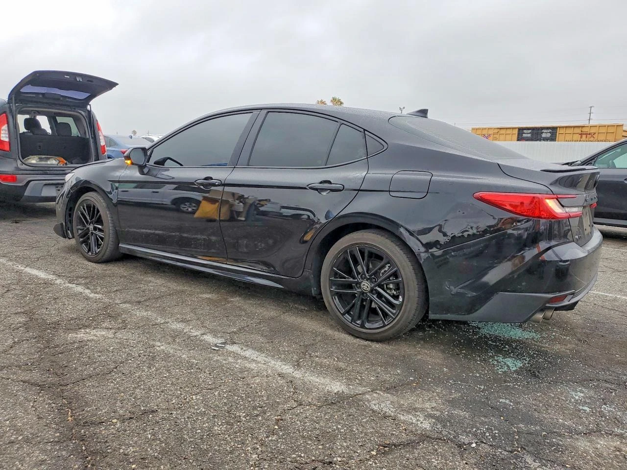 Toyota Camry 2.5l Se, снимка 2 - Автомобили и джипове - 56042786