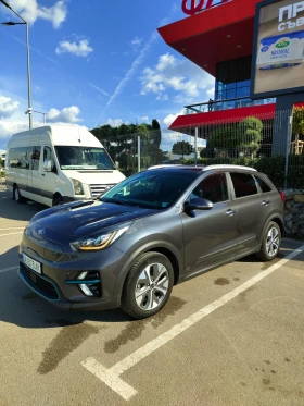 Kia Niro 65 kWh, ExecutiveLine, 100% SOH, Термопомпа, снимка 2