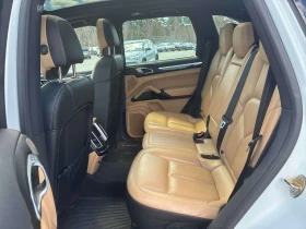 Porsche Cayenne * AWD 4dr * CARFAX * ЦЕНА ДО БГ, снимка 13