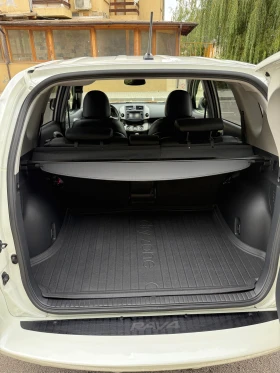 Обява за продажба на Toyota Rav4 2.2D D4D 98000km ~25 900 лв. - изображение 7