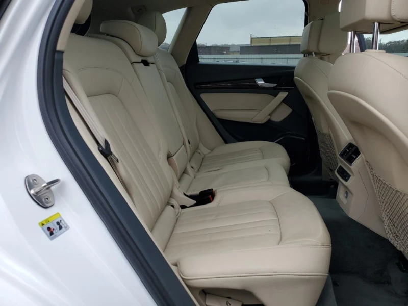 Audi Q5 * PREMIUM PLUS* QUATTRO* КОЖЕН САЛОН* , снимка 11 - Автомобили и джипове - 52695249