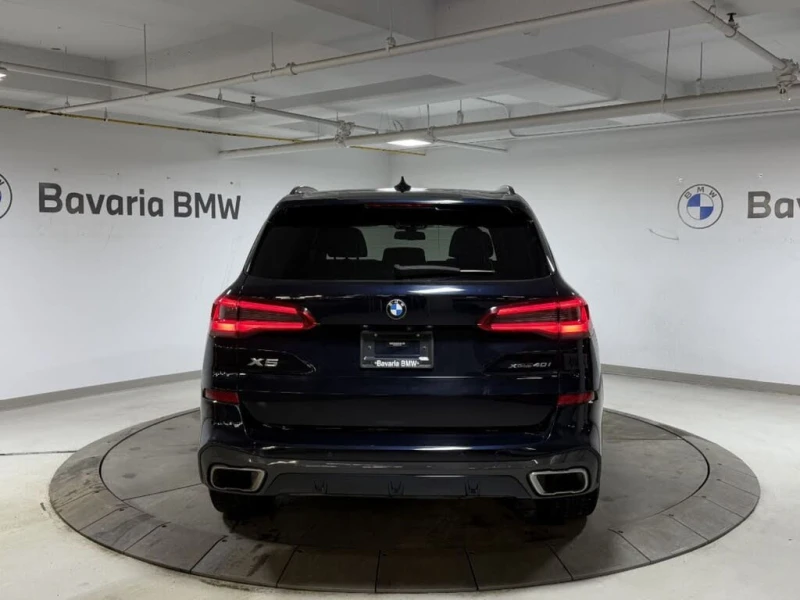 BMW X5 40i* M* Laser* Swarovski* 3xTV* Distr* Обдух* Маса, снимка 4 - Автомобили и джипове - 53469094