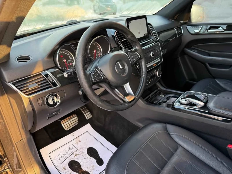 Mercedes-Benz GLE 400 AMG PACK * HARMAN * 360 * PANO * CARFAX * АВТКРЕДИ, снимка 11 - Автомобили и джипове - 53524678