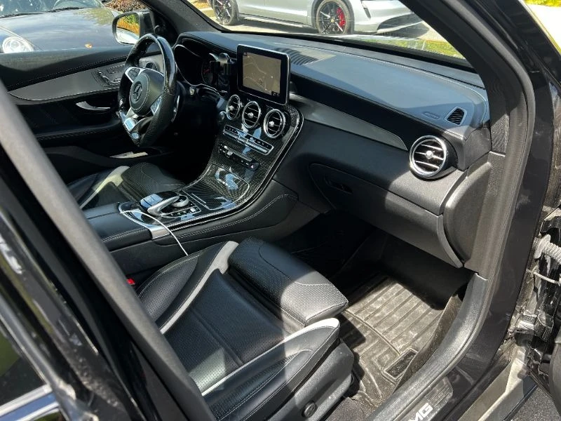 Mercedes-Benz GLC 63 AMG S * CARFAX * БЕЗ ПЪРВОНАЧАЛНА ВНОСКА - изображение 9