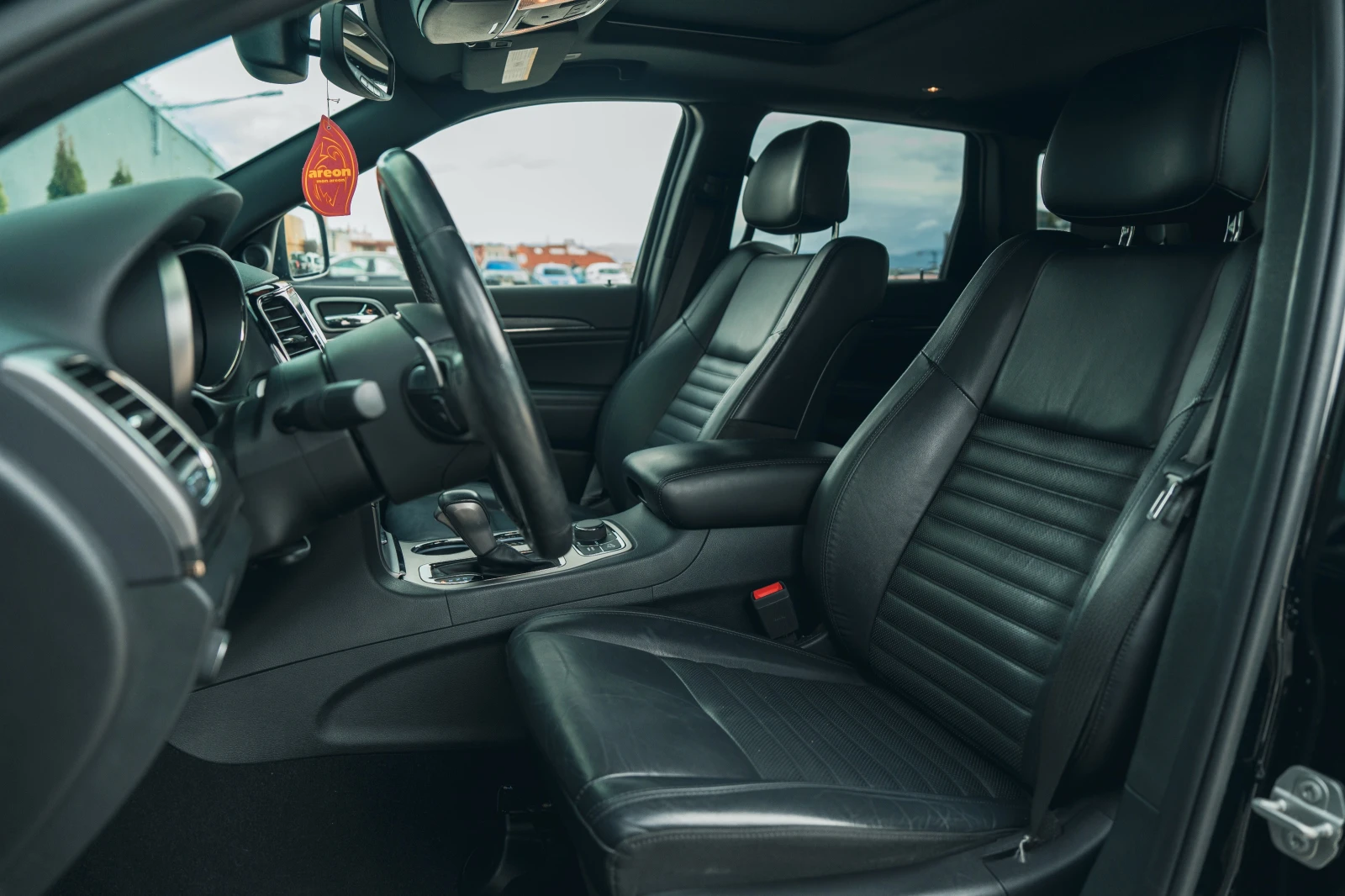 Jeep Grand cherokee Limited X Black |  |  | Mobile.bg   11