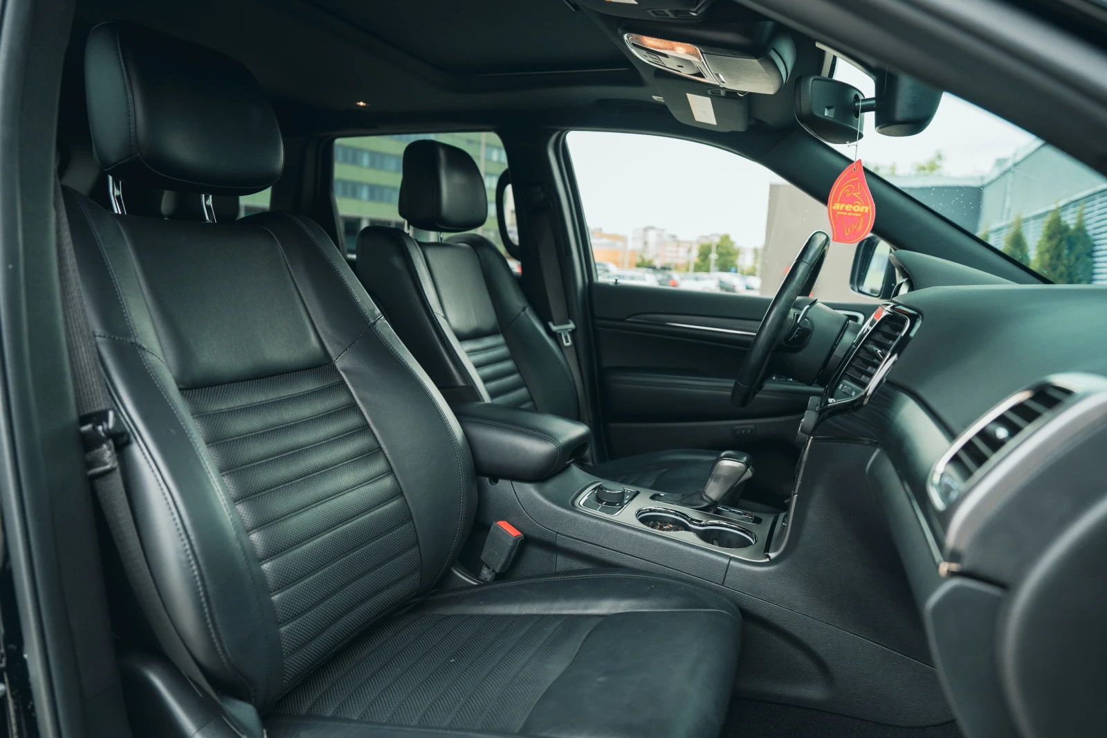 Jeep Grand cherokee Limited X Black |  |  | Mobile.bg   12