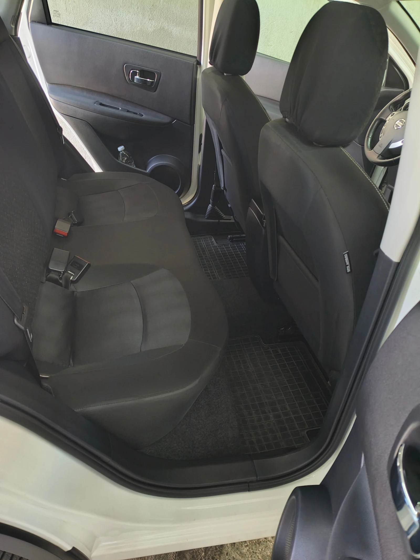 Nissan Qashqai 1.5 dci - 110hp, снимка 11 - Автомобили и джипове - 51048778