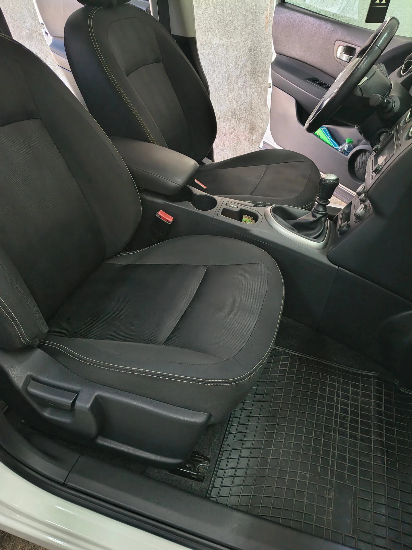 Nissan Qashqai 1.5 dci - 110hp, снимка 9 - Автомобили и джипове - 51048778