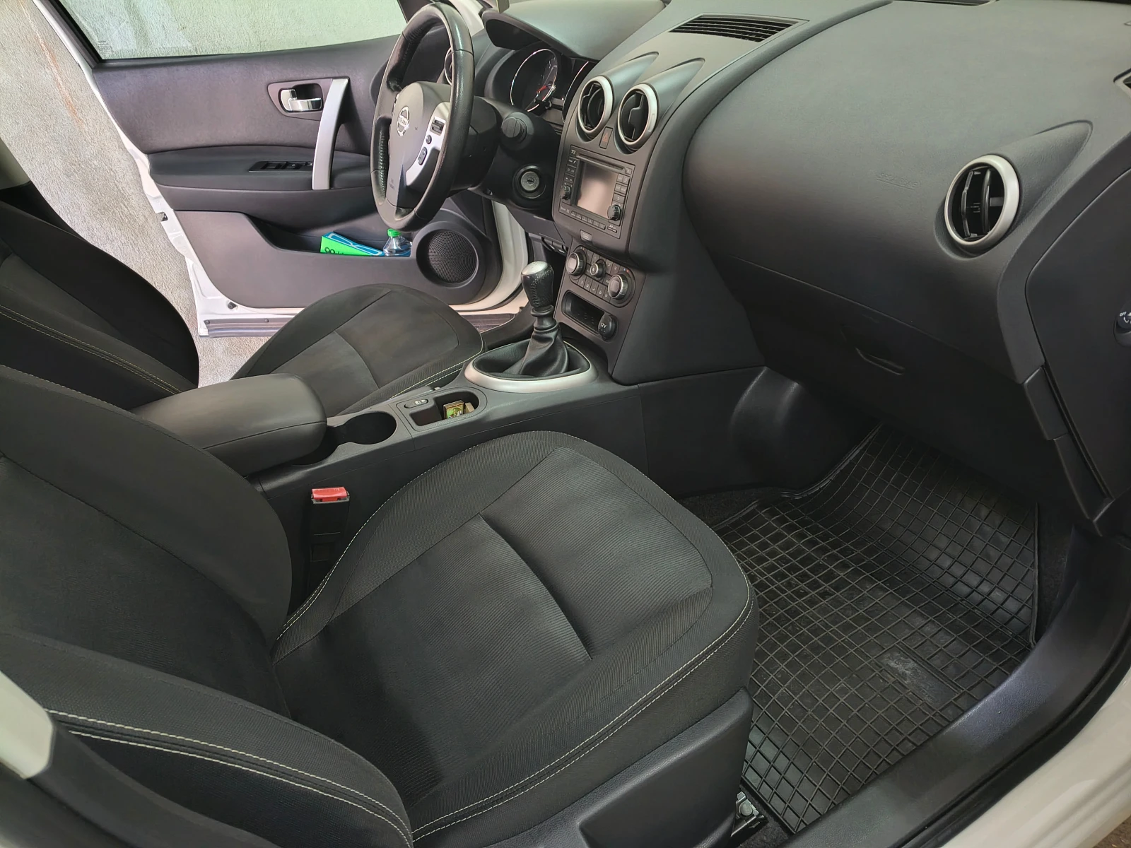 Nissan Qashqai 1.5 dci - 110hp, снимка 10 - Автомобили и джипове - 51048778