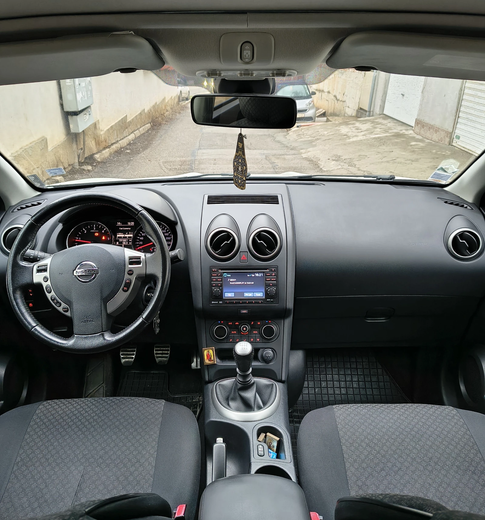 Nissan Qashqai 1.5 dci - 110hp, снимка 6 - Автомобили и джипове - 51048778