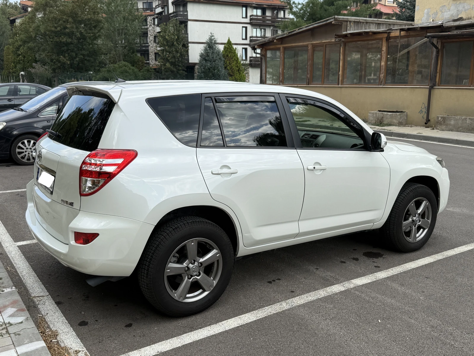 Toyota Rav4 2.2D D4D 98000km - изображение 6