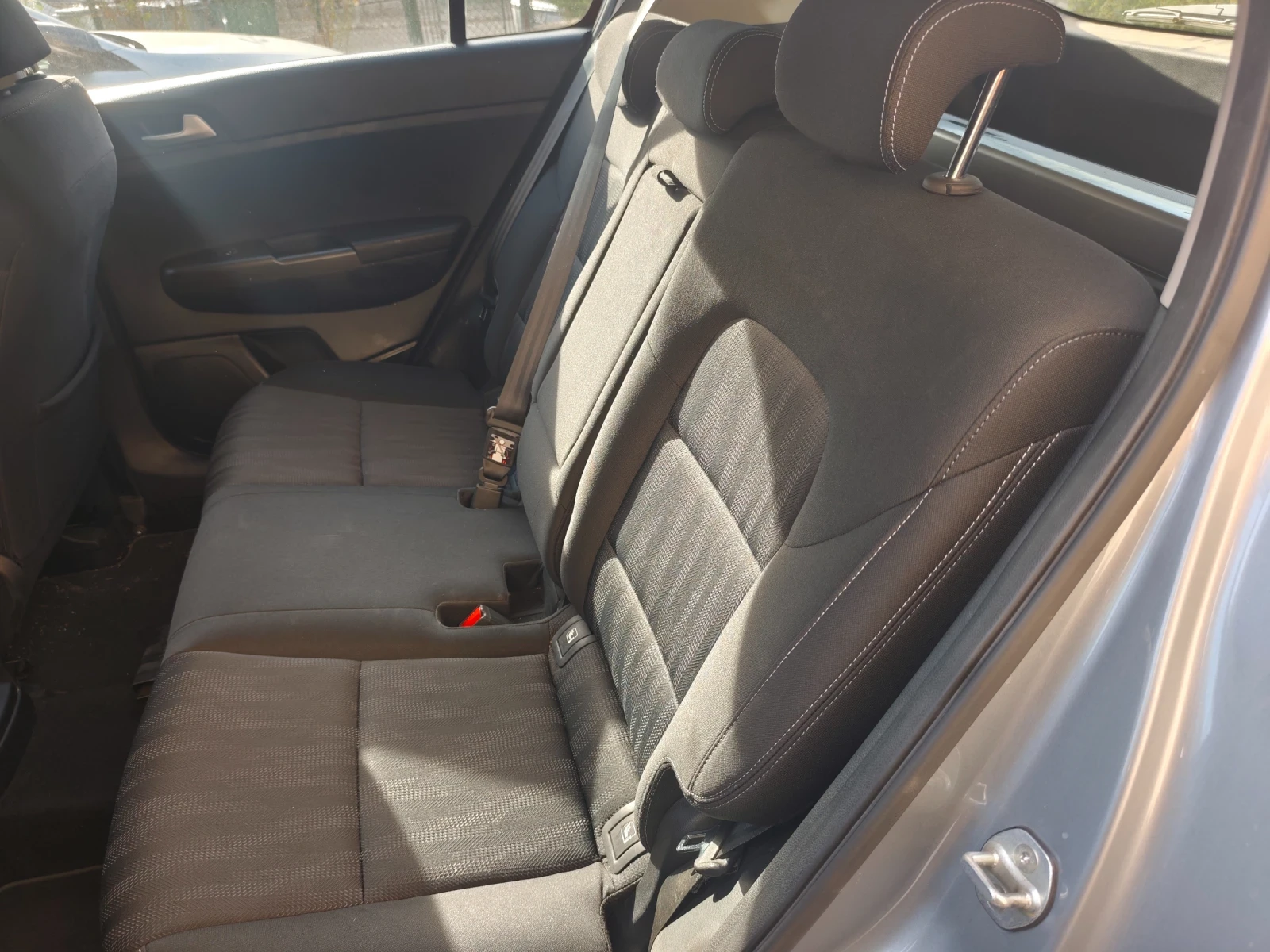 Kia Sportage 1.6 Хибрид 136к.с 6.2021г - изображение 10