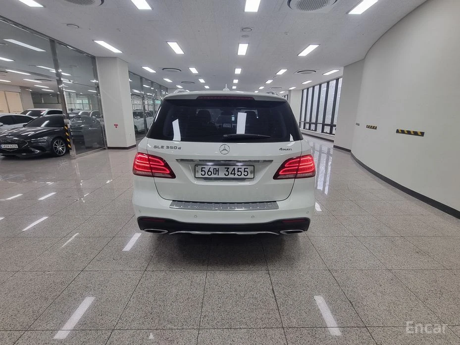 Mercedes-Benz GLE 350, снимка 4 - Автомобили и джипове - 53903349