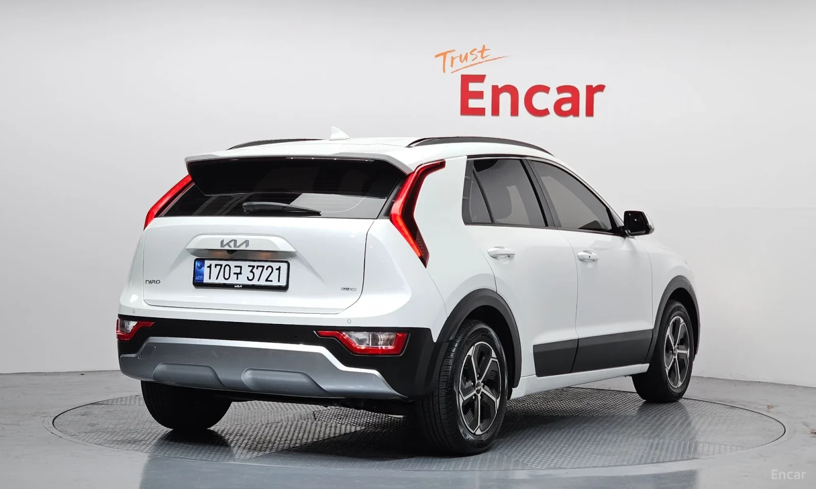 Kia Niro Trendy Hybrid, снимка 2 - Автомобили и джипове - 54224437