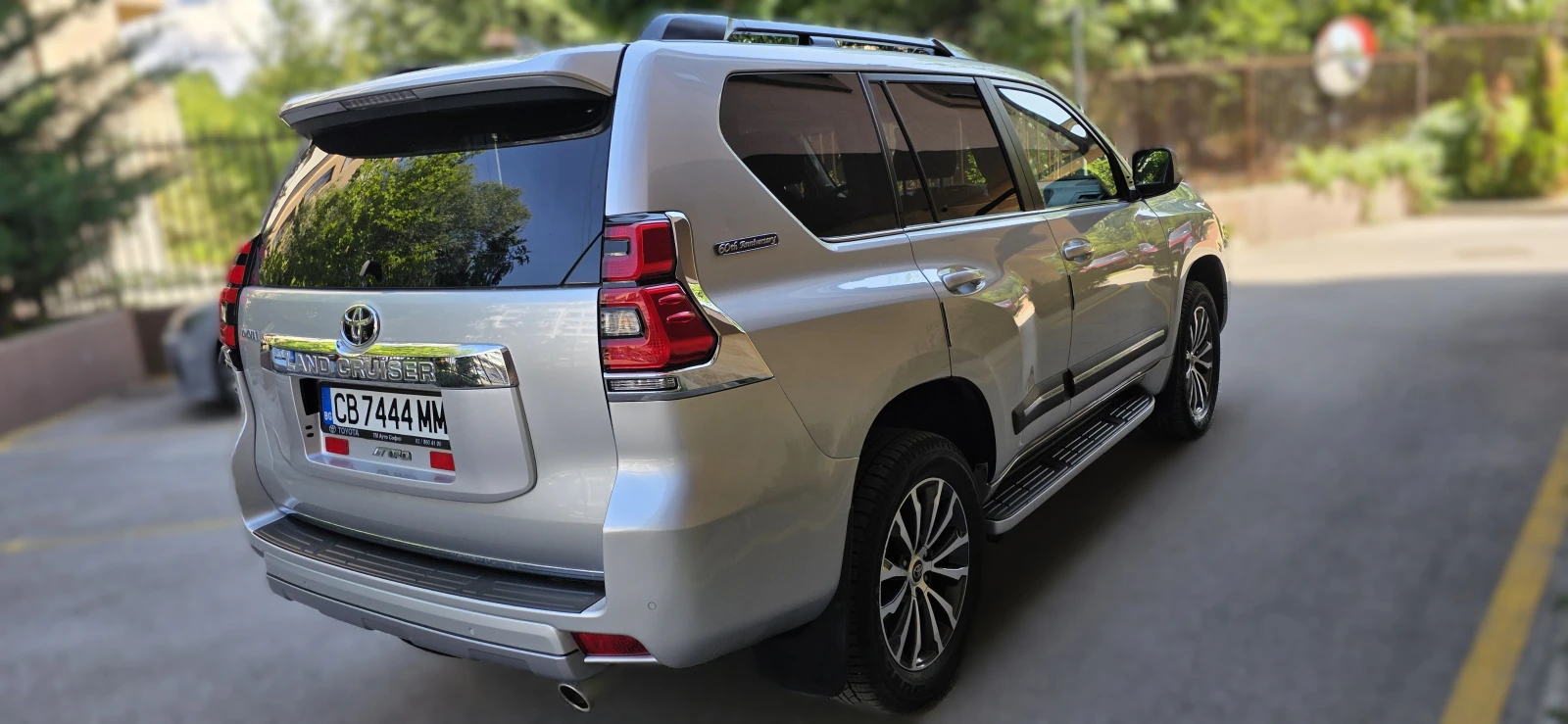 Toyota Land cruiser 150  2.8 D-4D LUXURY, снимка 2 - Автомобили и джипове - 55951813
