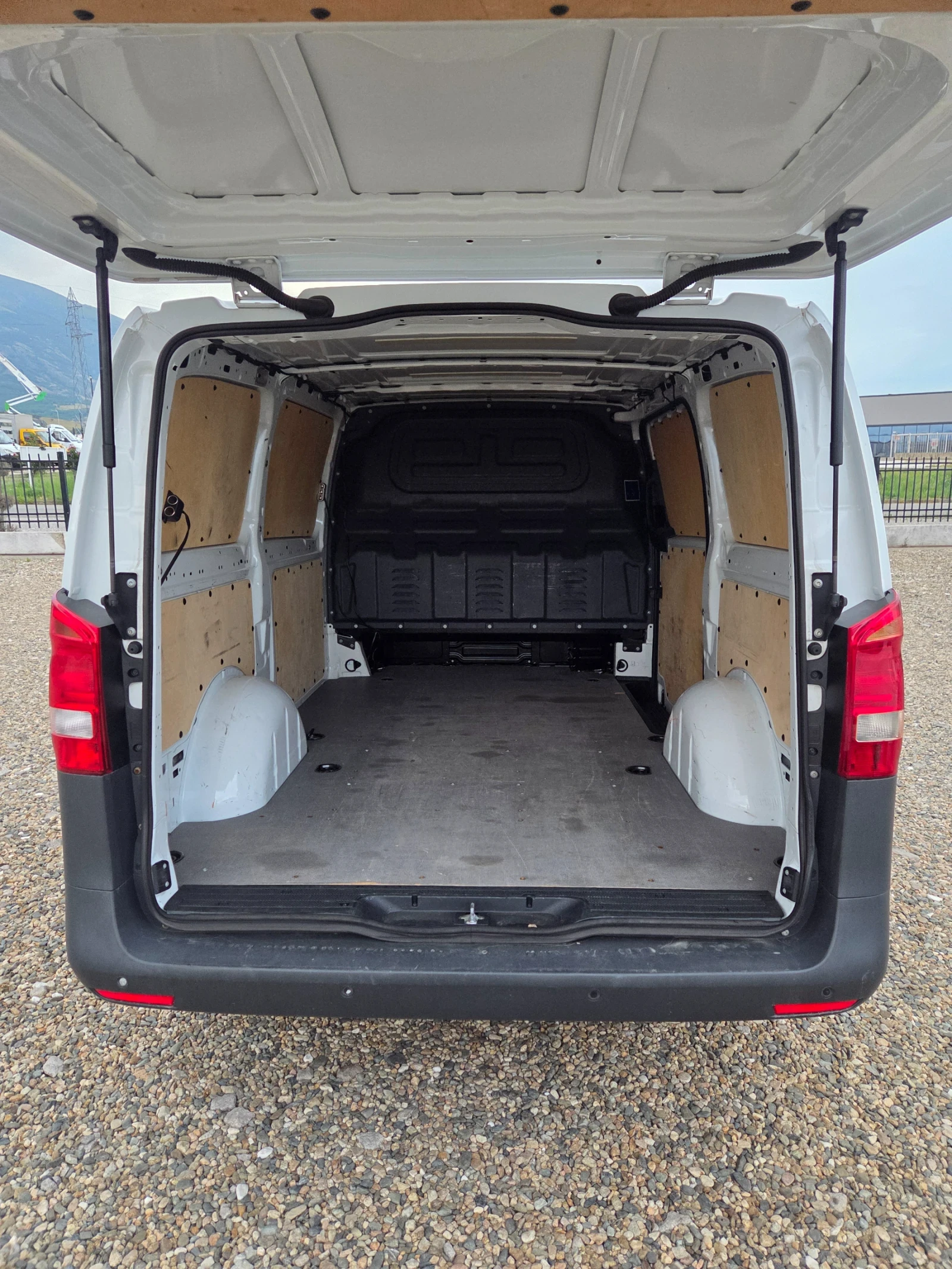 Mercedes-Benz Vito VITO 114 сdi BLUETEC 4x4 evro 6, снимка 12 - Бусове и автобуси - 55015615