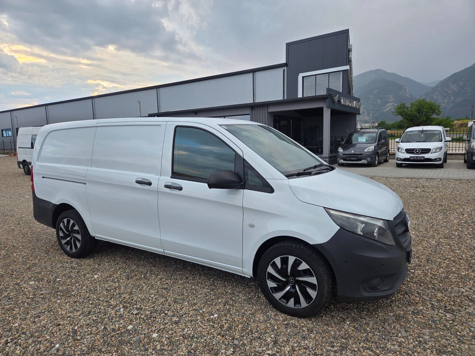 Mercedes-Benz Vito VITO 114 сdi BLUETEC 4x4 evro 6, снимка 9 - Бусове и автобуси - 55015615