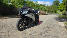  Yamaha YZF-R6