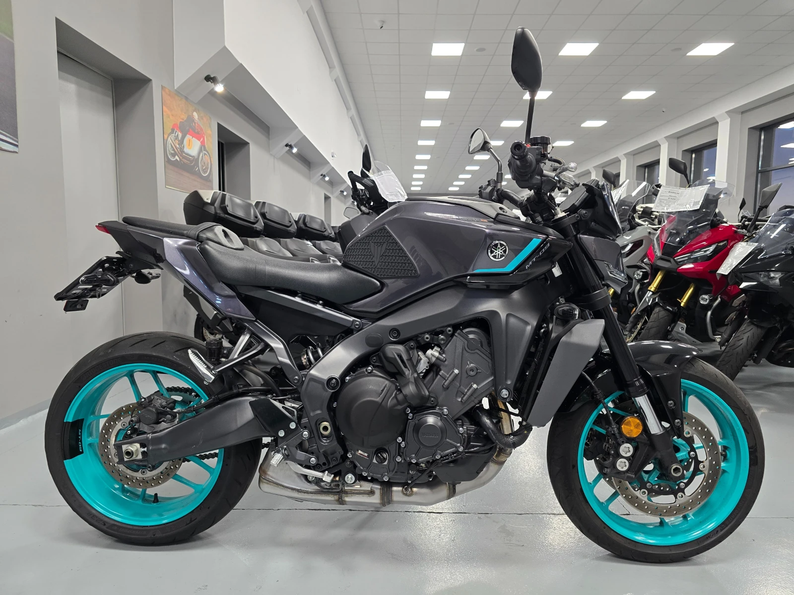 Yamaha Mt-09 900ie, Y-AMT, Автомат, 2700км.! - изображение 2