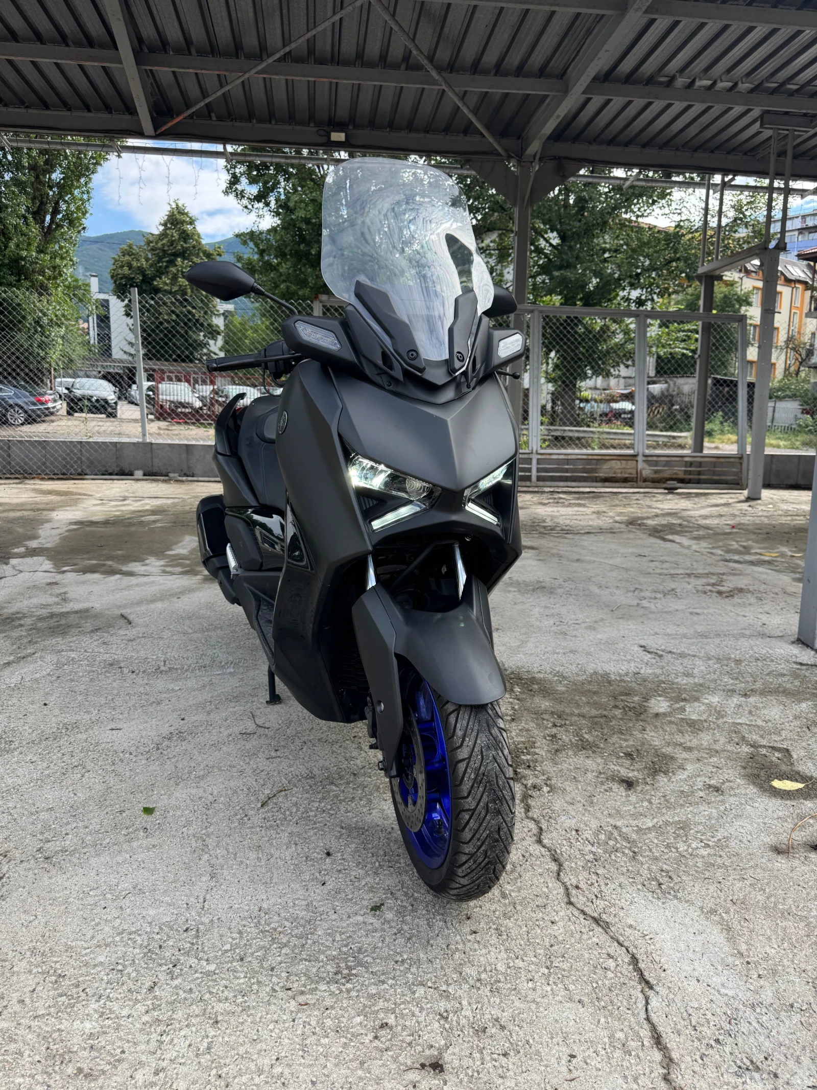 Yamaha X-max Icon Black 300, снимка 2 - Мотоциклети и мототехника - 55250973