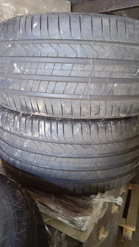      295/40R21
