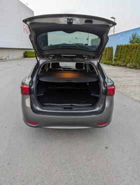 Обява за продажба на Toyota Avensis ~38 000 лв. - изображение 8