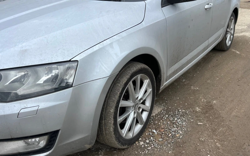 Skoda Octavia 1.6 tdi DSG, снимка 2 - Автомобили и джипове - 44292222