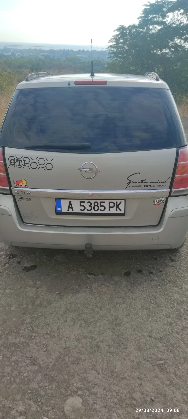 Opel Zafira 1.6, снимка 4 - Автомобили и джипове - 47070349