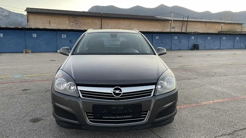 Opel Astra 1.4 90ks., снимка 4 - Автомобили и джипове - 48090411