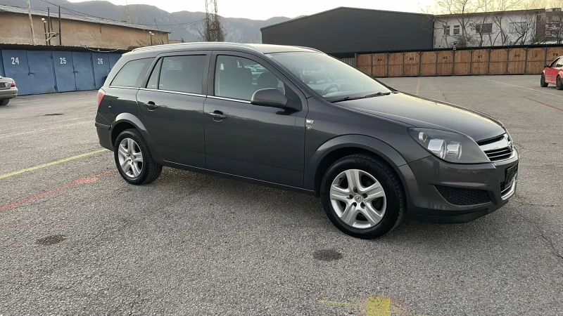 Opel Astra 1.4 90ks., снимка 5 - Автомобили и джипове - 48090411