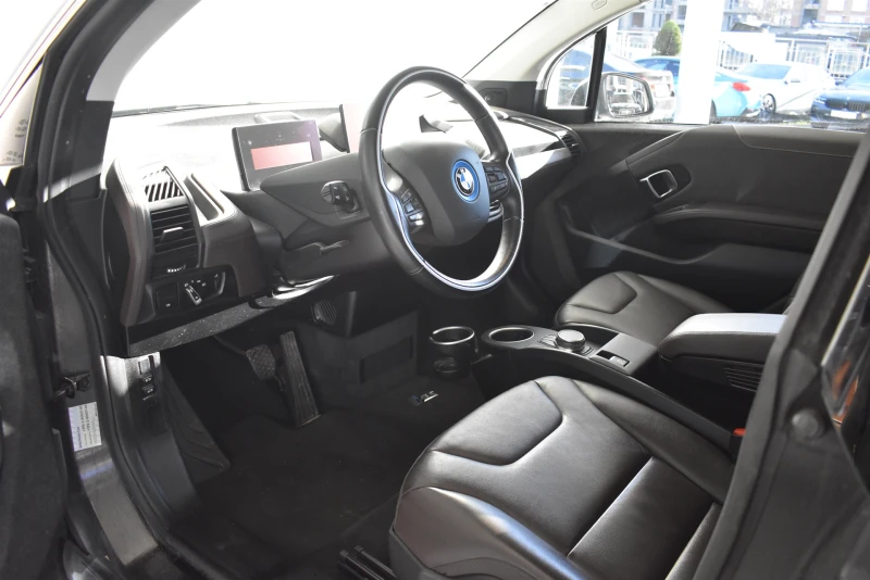 BMW i3, снимка 6 - Автомобили и джипове - 48112448