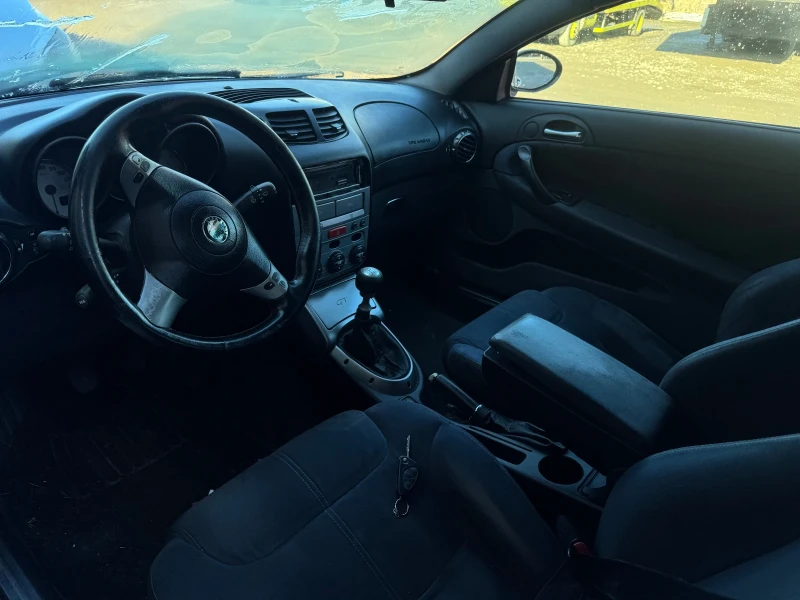 Alfa Romeo Gt JTD, снимка 9 - Автомобили и джипове - 49228953