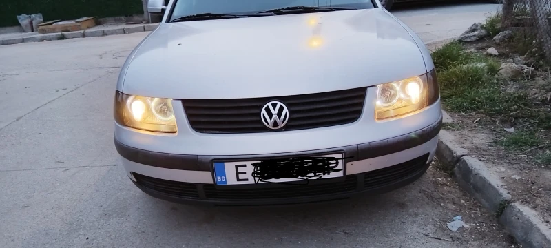 VW Passat 1.9 TDI, снимка 14 - Автомобили и джипове - 49611883