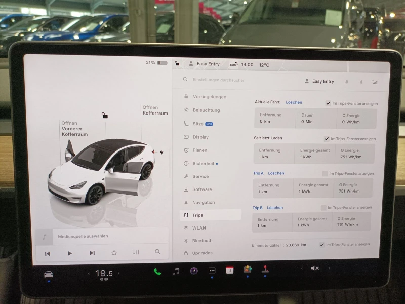 Tesla Model Y 299HP/RWD/LED/NAVI/360/ACC/381v, снимка 12 - Автомобили и джипове - 50217566