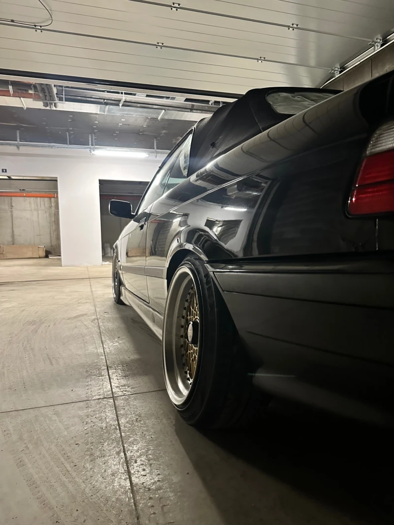 BMW 318, снимка 3 - Автомобили и джипове - 52326687