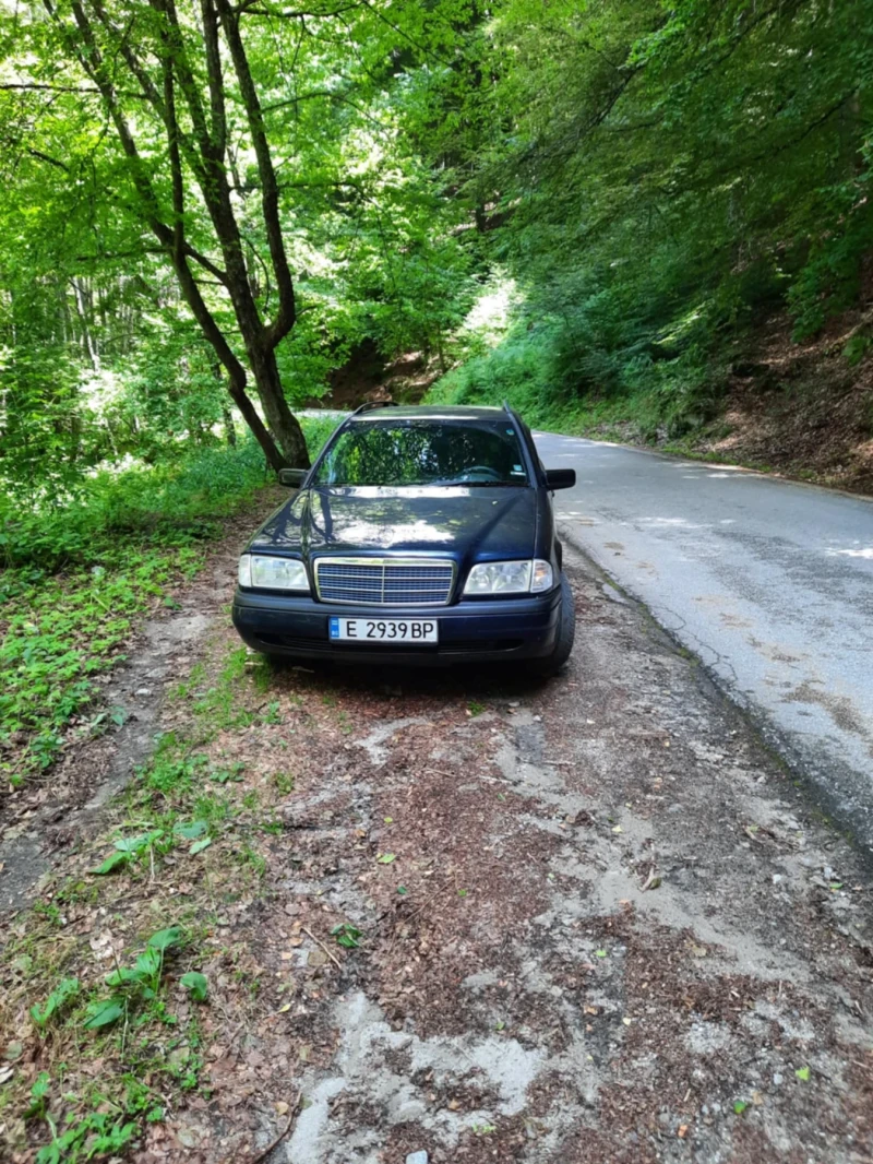 Mercedes-Benz C 250, снимка 2 - Автомобили и джипове - 52252557