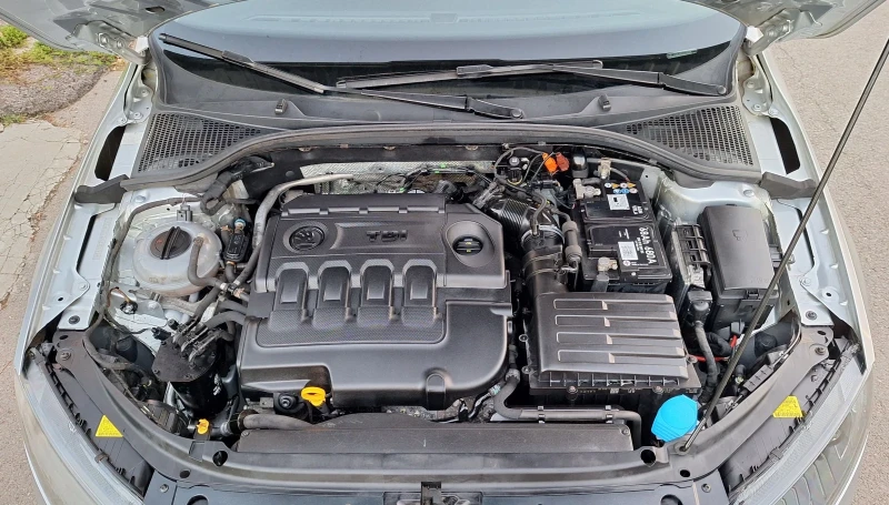 Skoda Octavia 2.0 tdi 150кс 4x4 Ръчни 6 скорости, снимка 11 - Автомобили и джипове - 52298418
