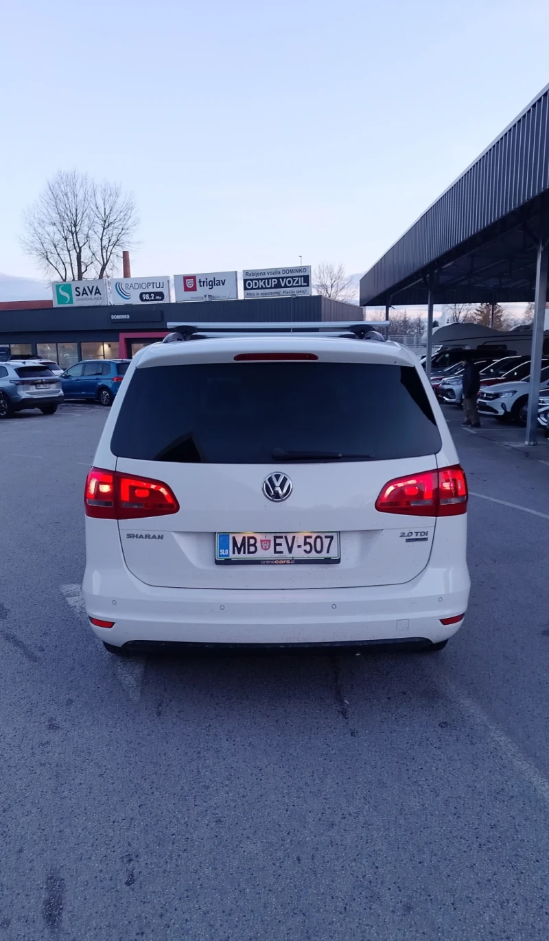VW Sharan 2.0TDI, снимка 2 - Автомобили и джипове - 52624921