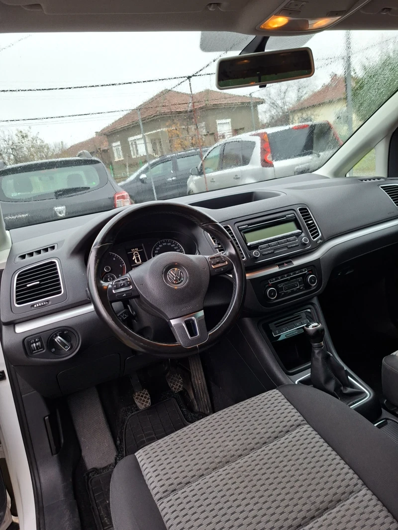 VW Sharan 2.0TDI, снимка 9 - Автомобили и джипове - 52624921
