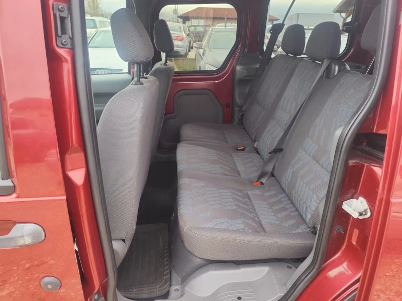 Ford Connect 1.8 дизел , снимка 15 - Автомобили и джипове - 52652459