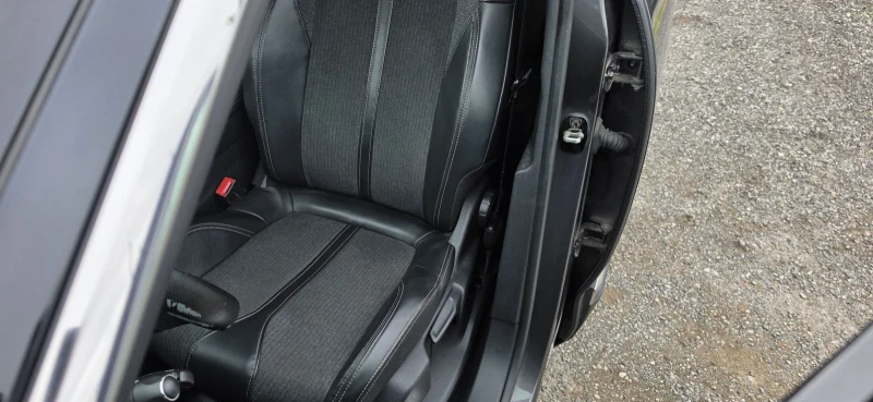 Peugeot 3008 1.6 Blue-Hdi-Gt-Line-120hp, снимка 10 - Автомобили и джипове - 52864683