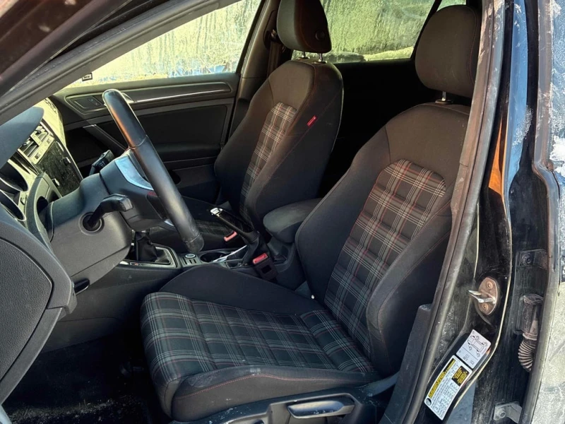 VW Golf * Manual * GTI  * FWD * CARFAX * , снимка 12 - Автомобили и джипове - 53345031