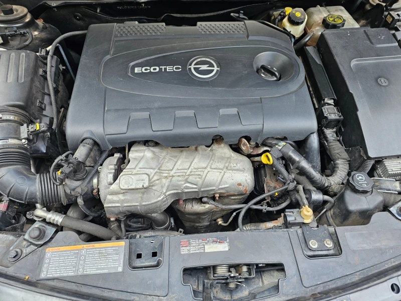 Opel Insignia, снимка 10 - Автомобили и джипове - 53530417