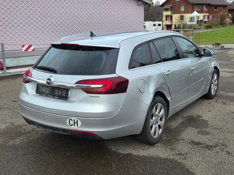 Opel Insignia Sports Tourer 1.6 Turbo Cosmo Automatic, снимка 5 - Автомобили и джипове - 53571429