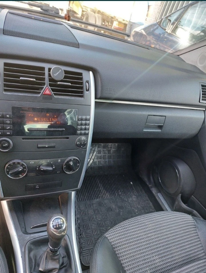 Mercedes-Benz B 200, снимка 6 - Автомобили и джипове - 49458722