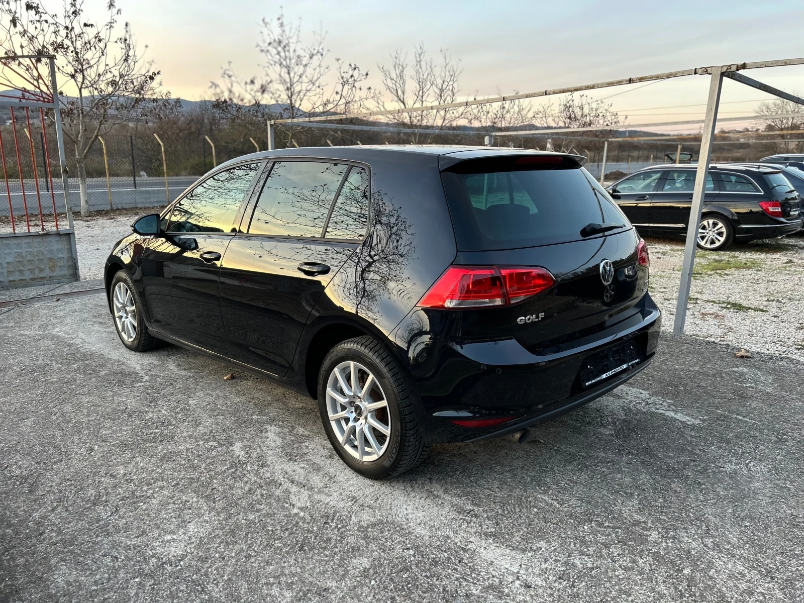 VW Golf 1.6TDI DSG - изображение 4