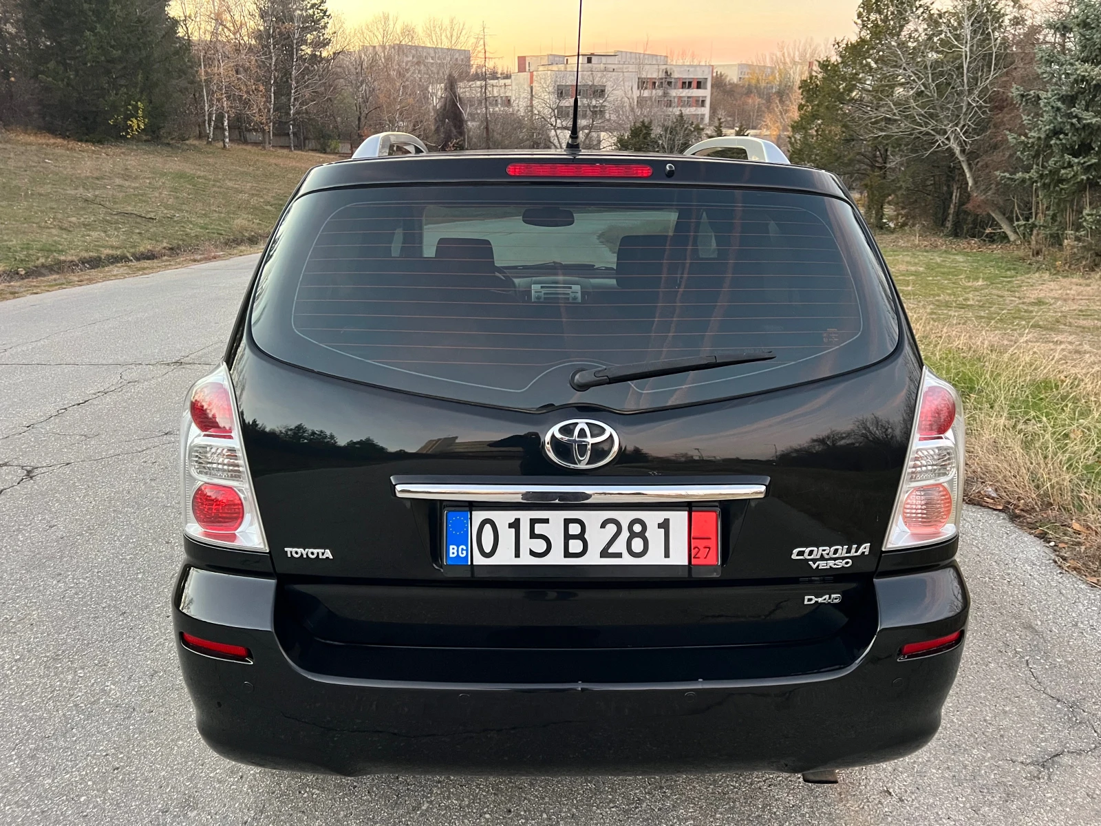 Toyota Corolla verso 2.2D4D/136p.s-Facelift/09g. - изображение 6