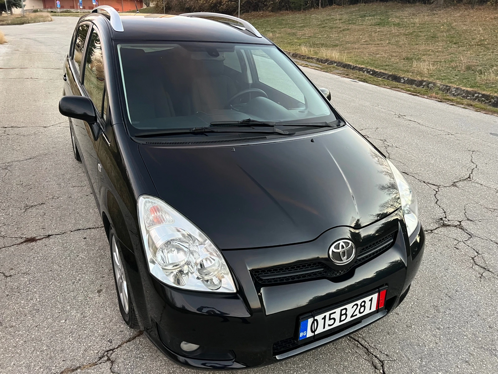 Toyota Corolla verso 2.2D4D/136p.s-Facelift/09g. - изображение 5