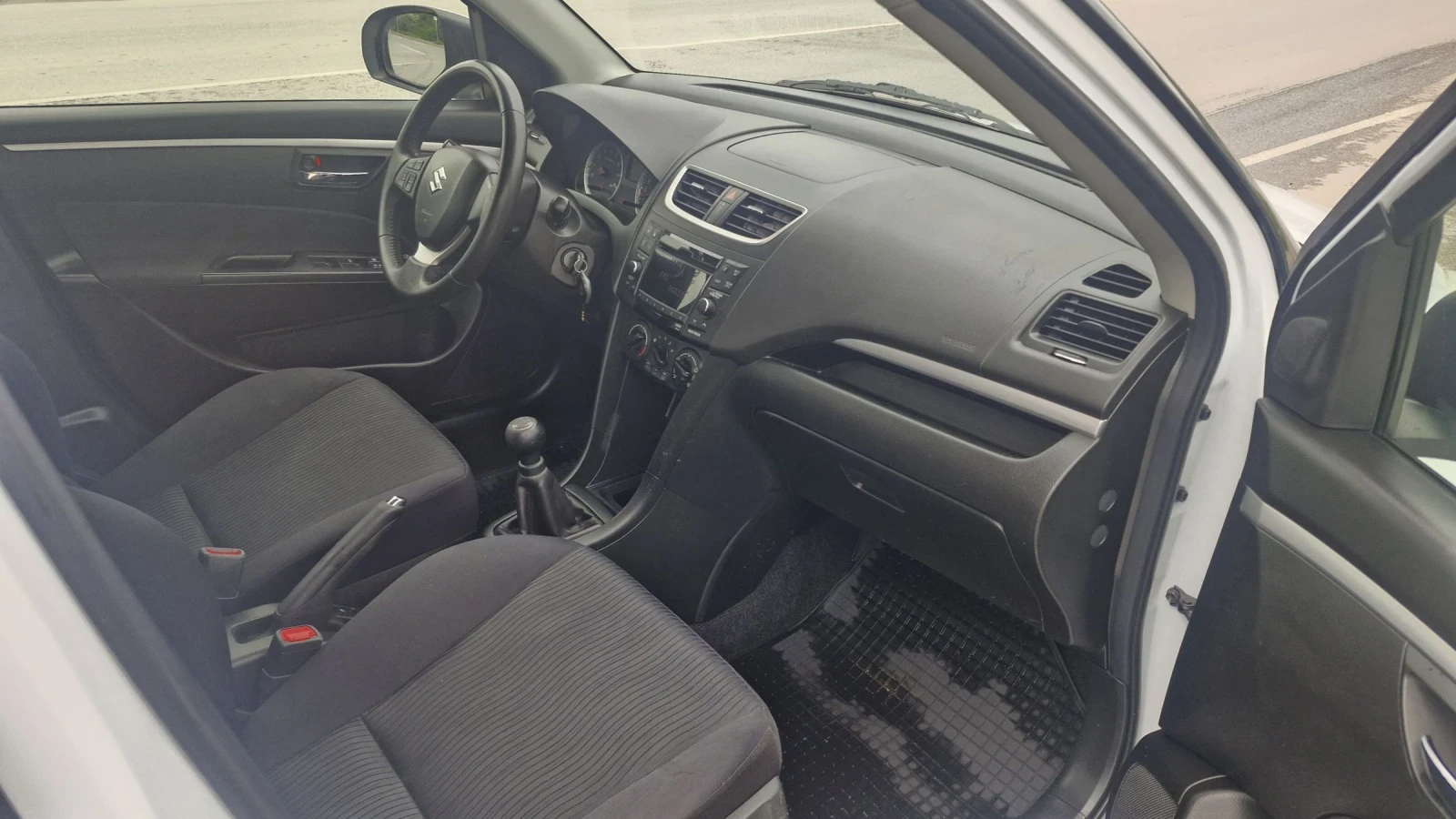 Suzuki Swift 1.2 Климатик 4X4 - изображение 5
